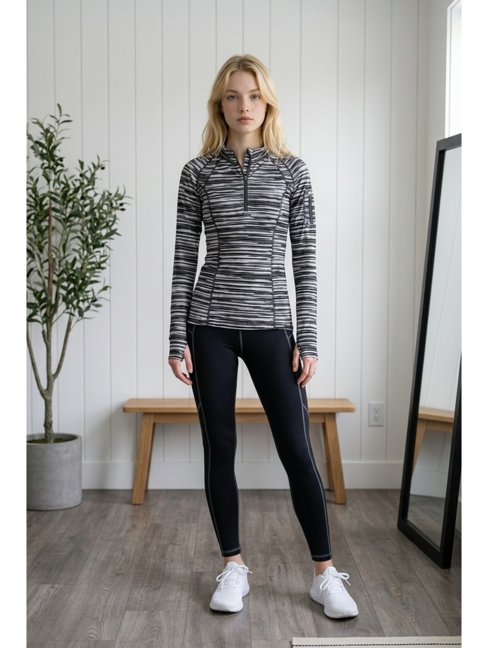 Athleta Women's Long Sleeve Half Zip Active Top Size Small